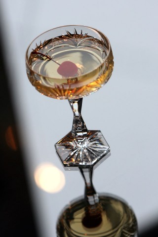The Yellow Daisy Cocktail in vintage crystall glass (Коктейль Желтая Дейзи в старинном хрустальном бокале)