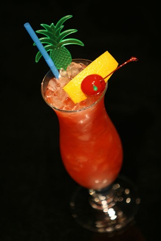 The Hotel Drake Vesuvius Cocktail (тропический коктейль)