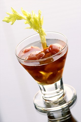 The Inside Out Bloody Mary Cocktail (Коктейль Кровавая Мери Наизнанку)